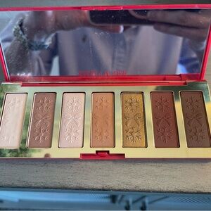 Estee Lauder Eyeshadow Palette - Cream, Gold, and Brown Hues